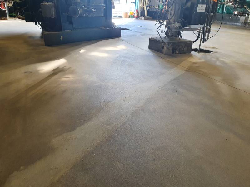 Ragréage Epoxy – Préparation, Résistance Chimique et Étanchéité Parfaite pour Sols Industriels et Commerciaux