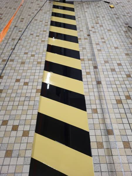 Marquage au Sol Zebra pour Entrepôts et Zones de Stockage à Lyon